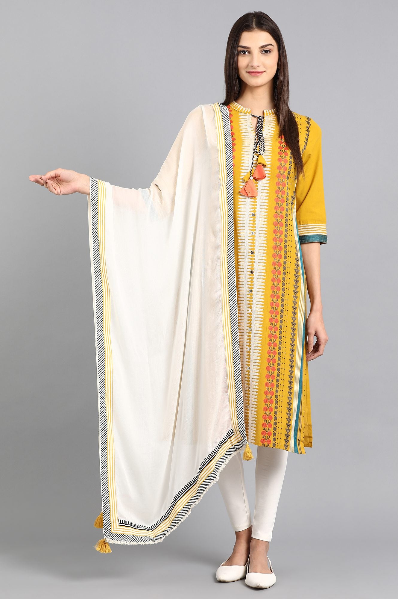 White Solid Dupatta