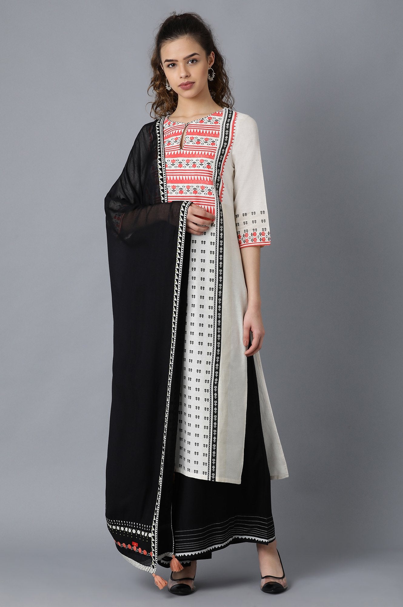 Black Solid Dupatta