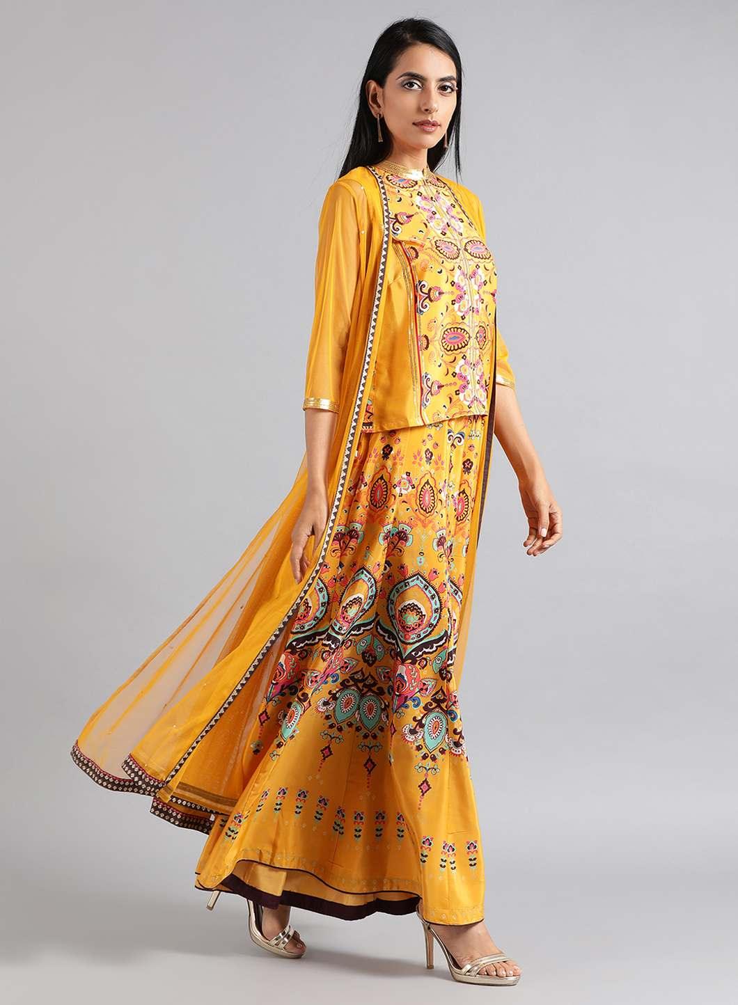 Yellow Mandarin Neck Printed kurta Set - wforwoman