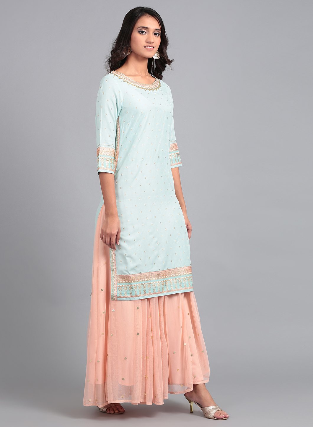 Blue Round Neck Embellished kurta Set