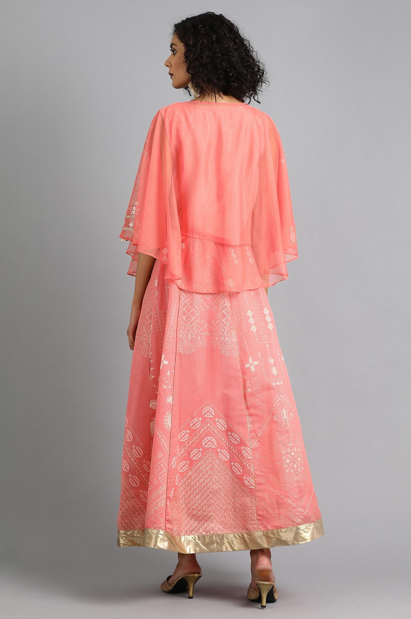 Pink Round Neck Cape Sleeves kurta Set