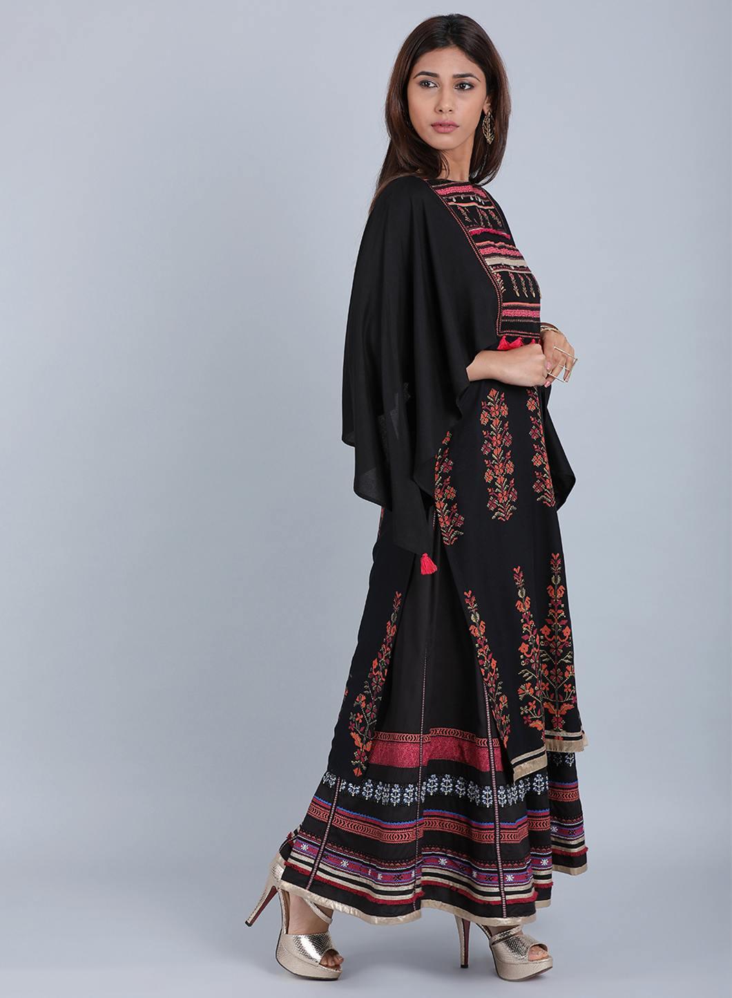 Black Mandarin Neck Embellished kurta - wforwoman