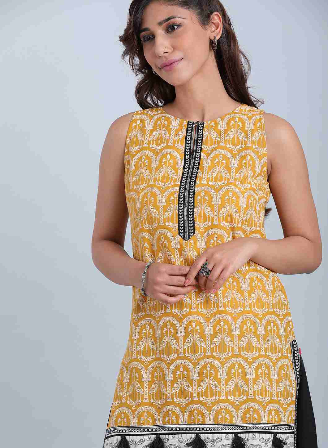 Yellow Printed Round Neck kurta