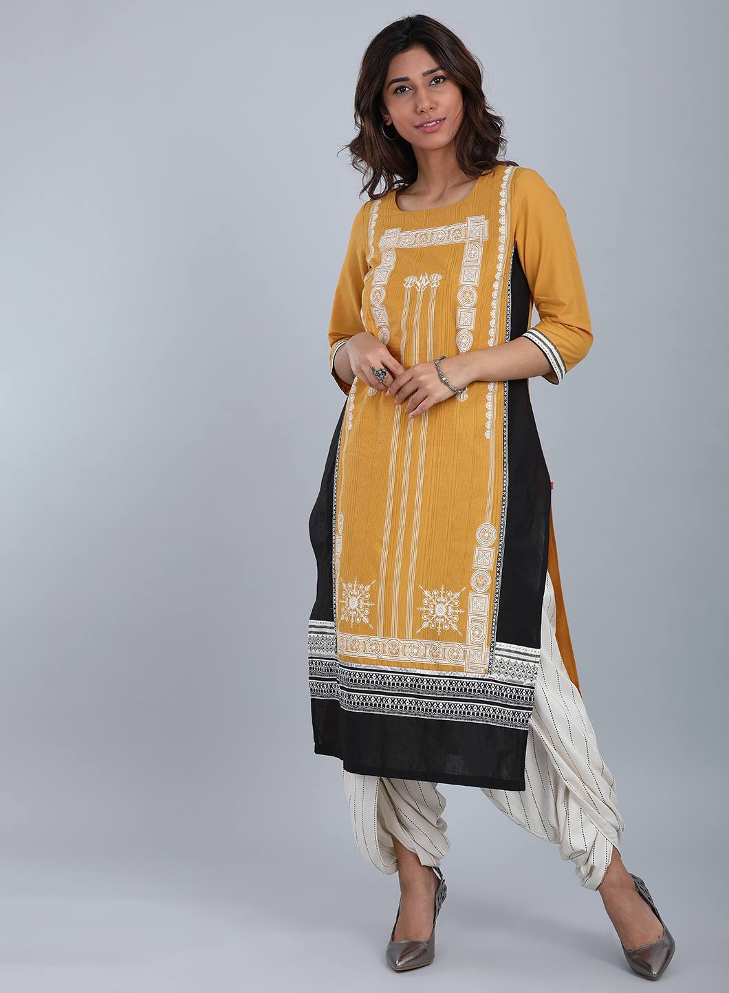 Yellow Round Neck Printed kurta