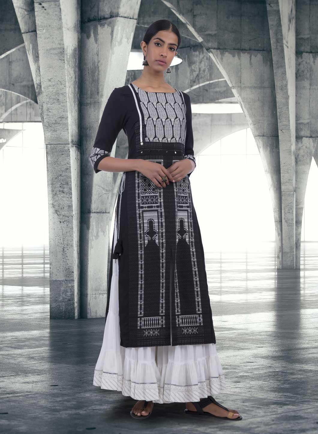 Black Printed Stylized Round Neck kurta - wforwoman