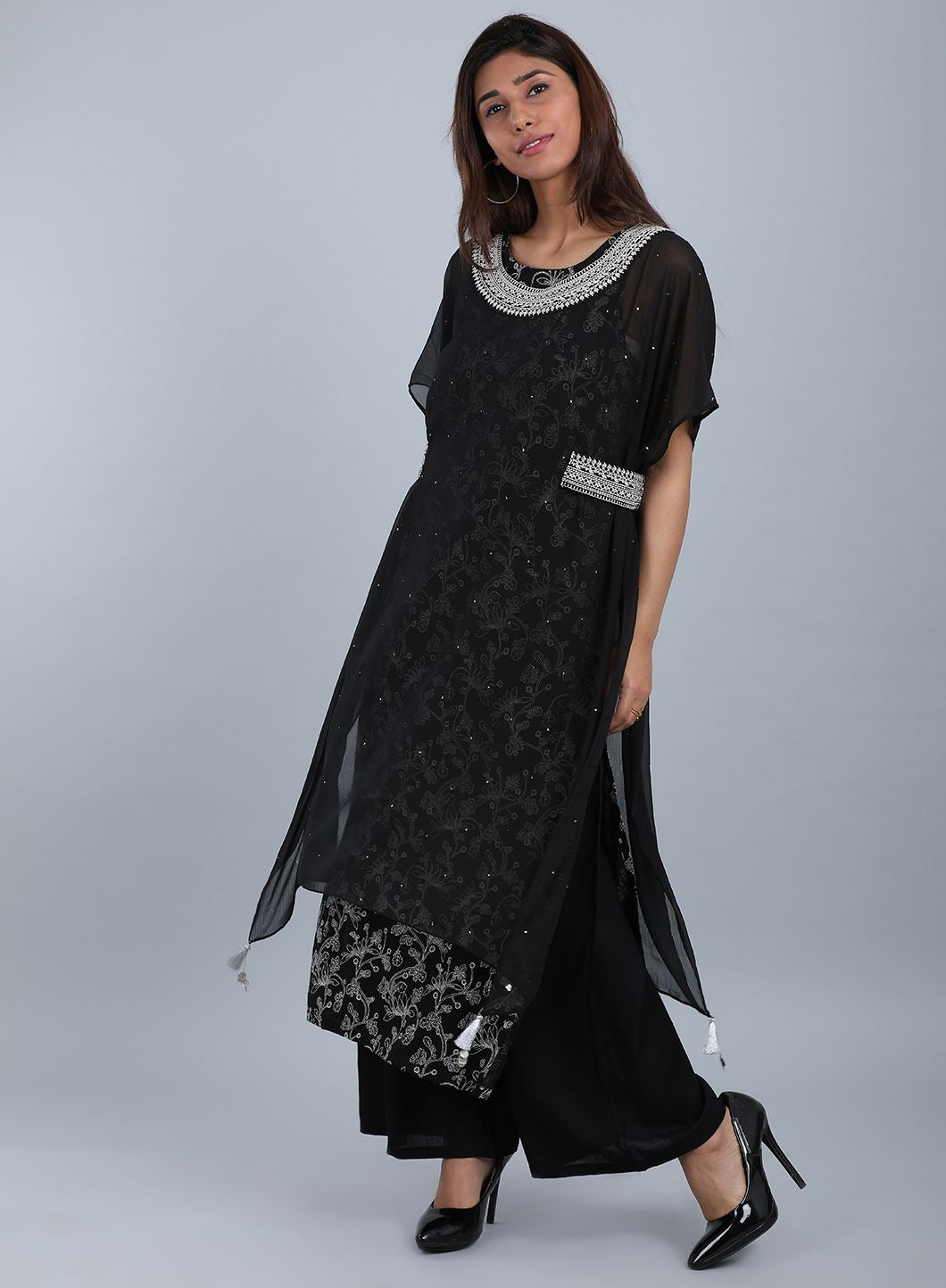 Black Round Neck Sleeveless kurta