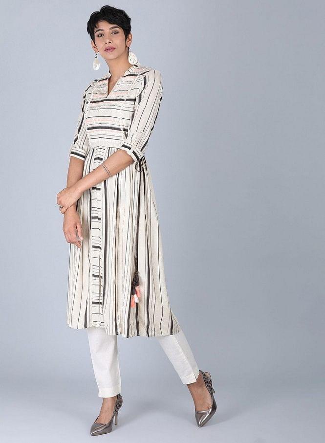 Off-White Mandarin Neck Printed kurta - wforwoman