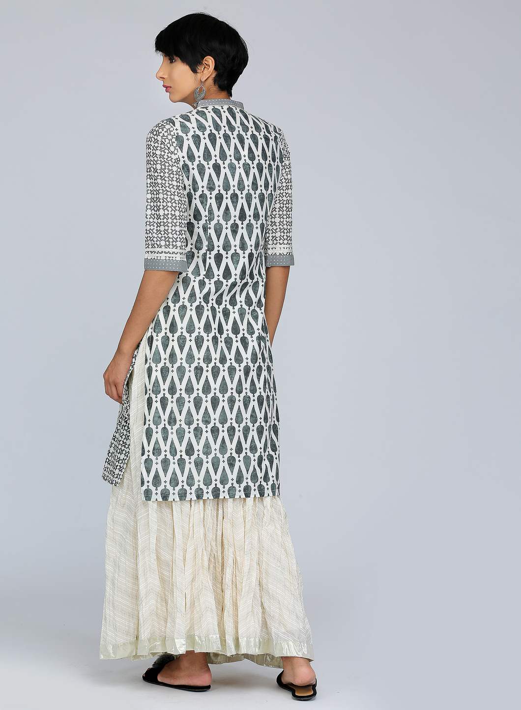 Grey Mandarin Neck Printed kurta