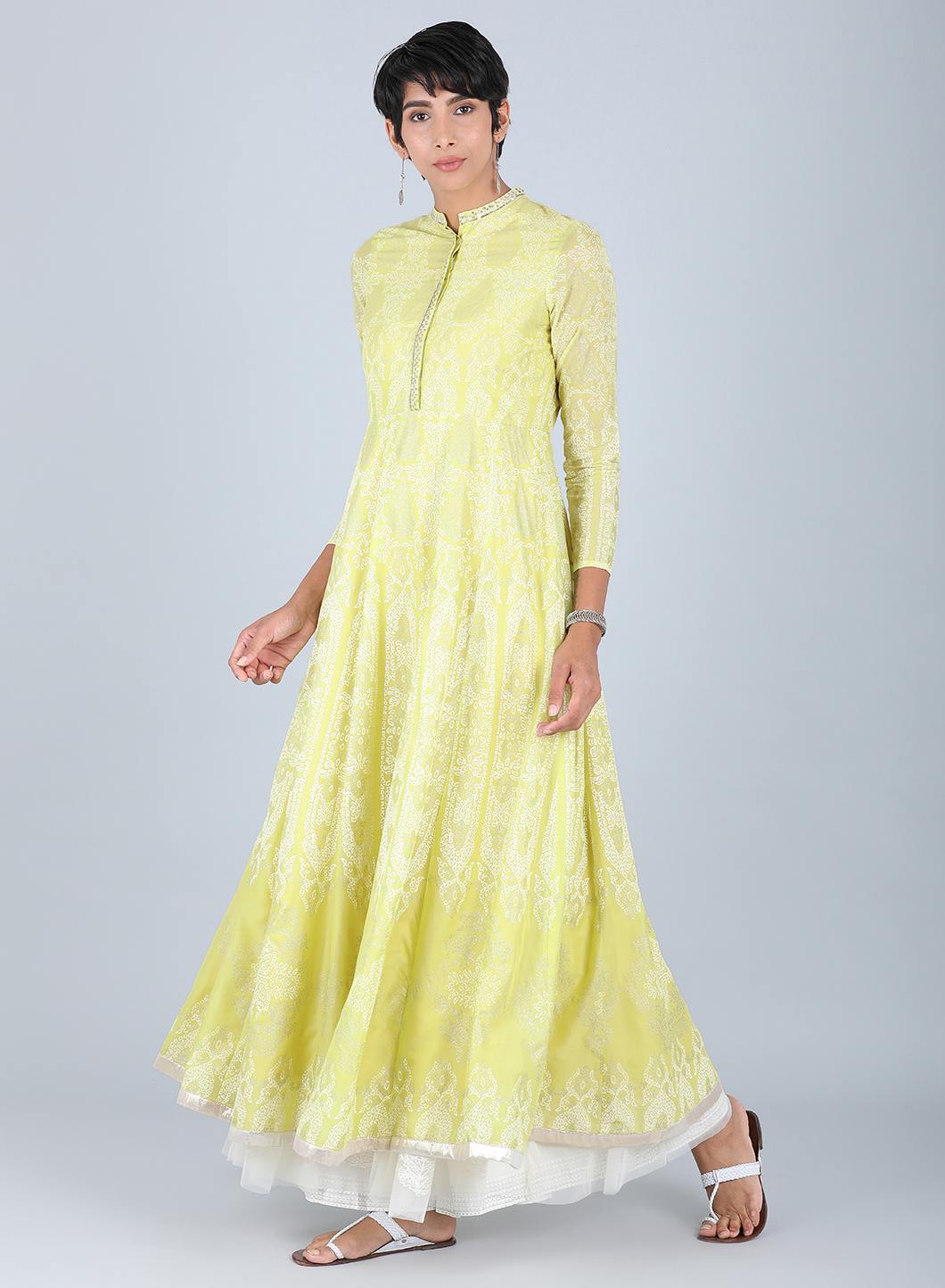 Yellow Mandarin Neck Embellished kurta