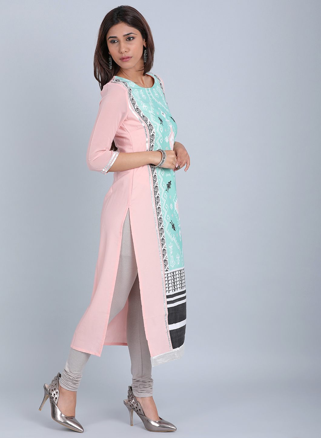 Pink &amp; Blue Round Neck Printed kurta