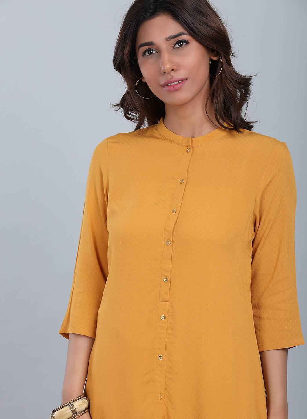 Yellow Mandarin Neck Solid kurta - wforwoman