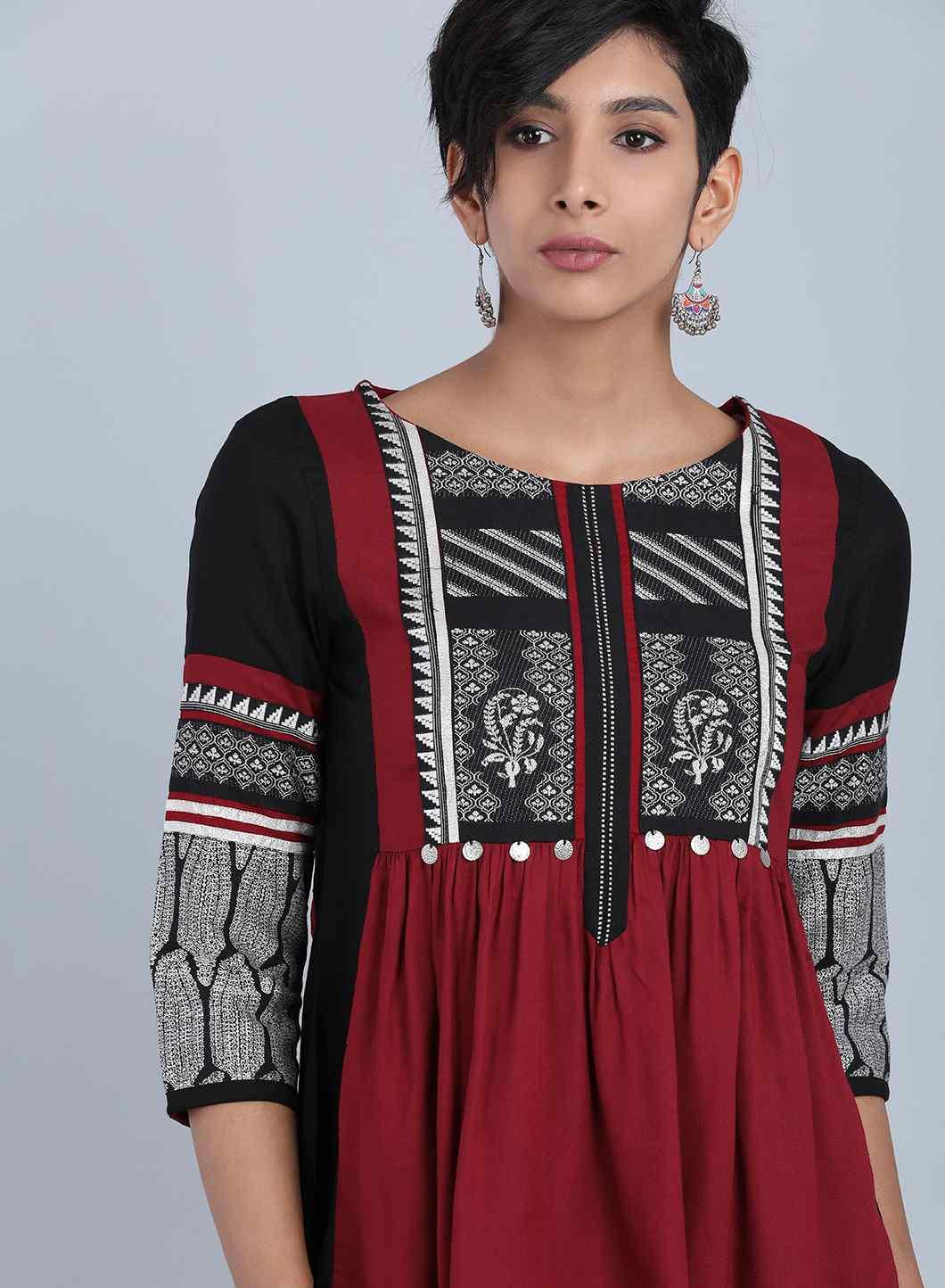 Maroon Round Neck Printed Top - wforwoman