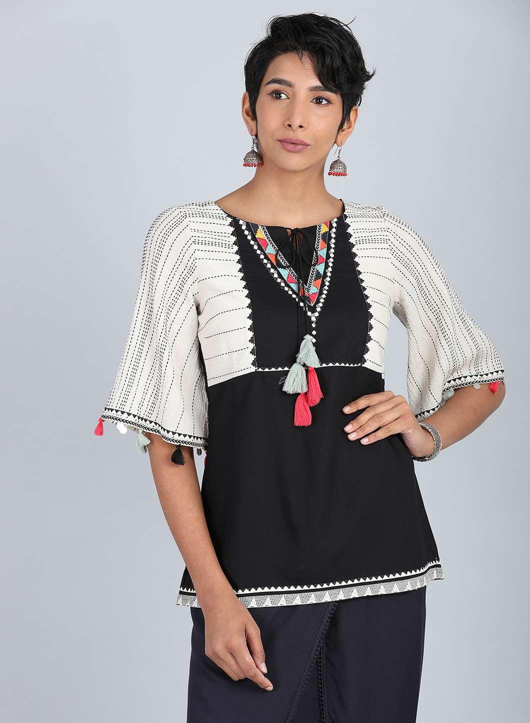 Black Round Neck Tassel Top - wforwoman