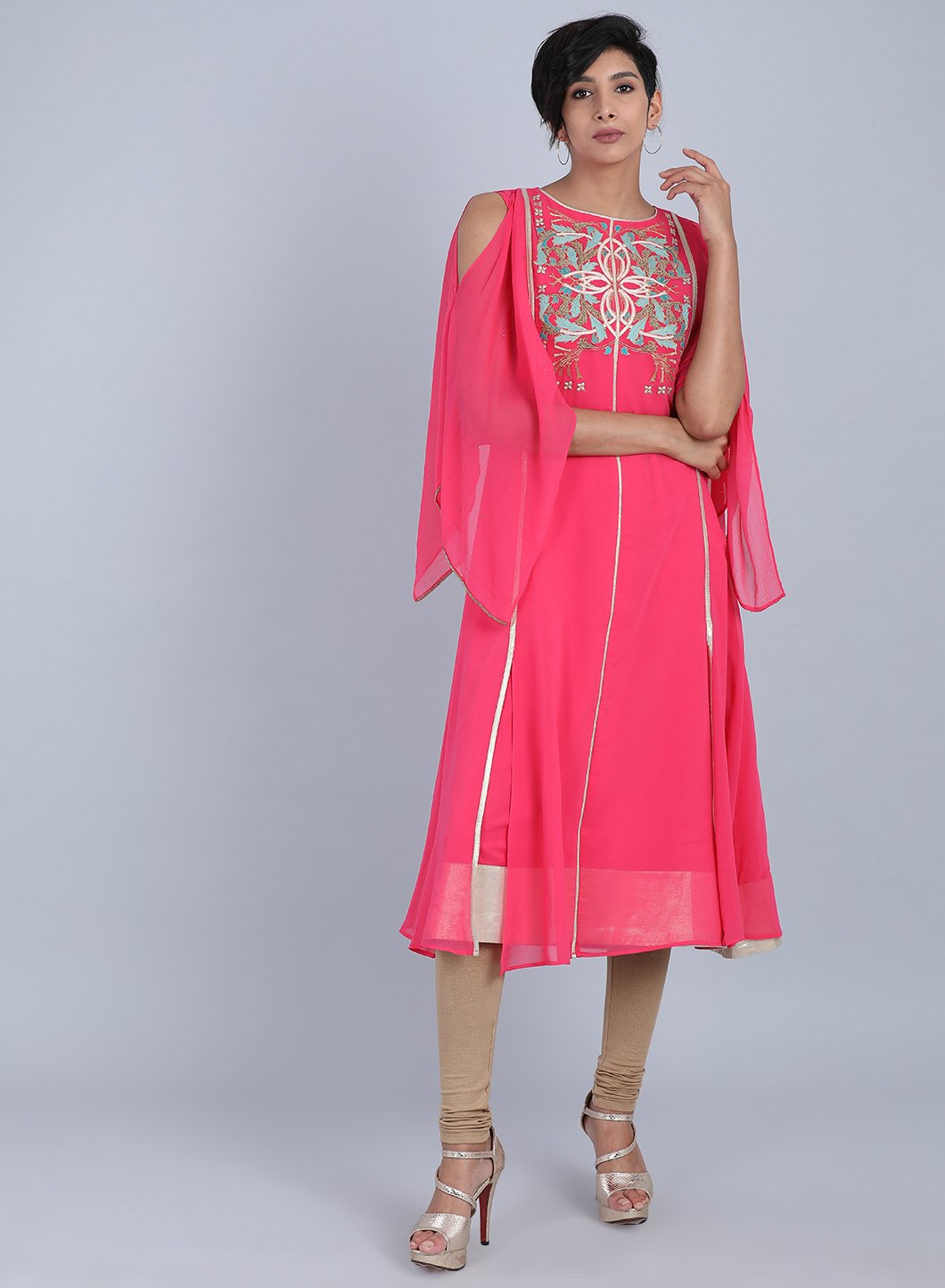 Pink Round Neck Embellished kurta