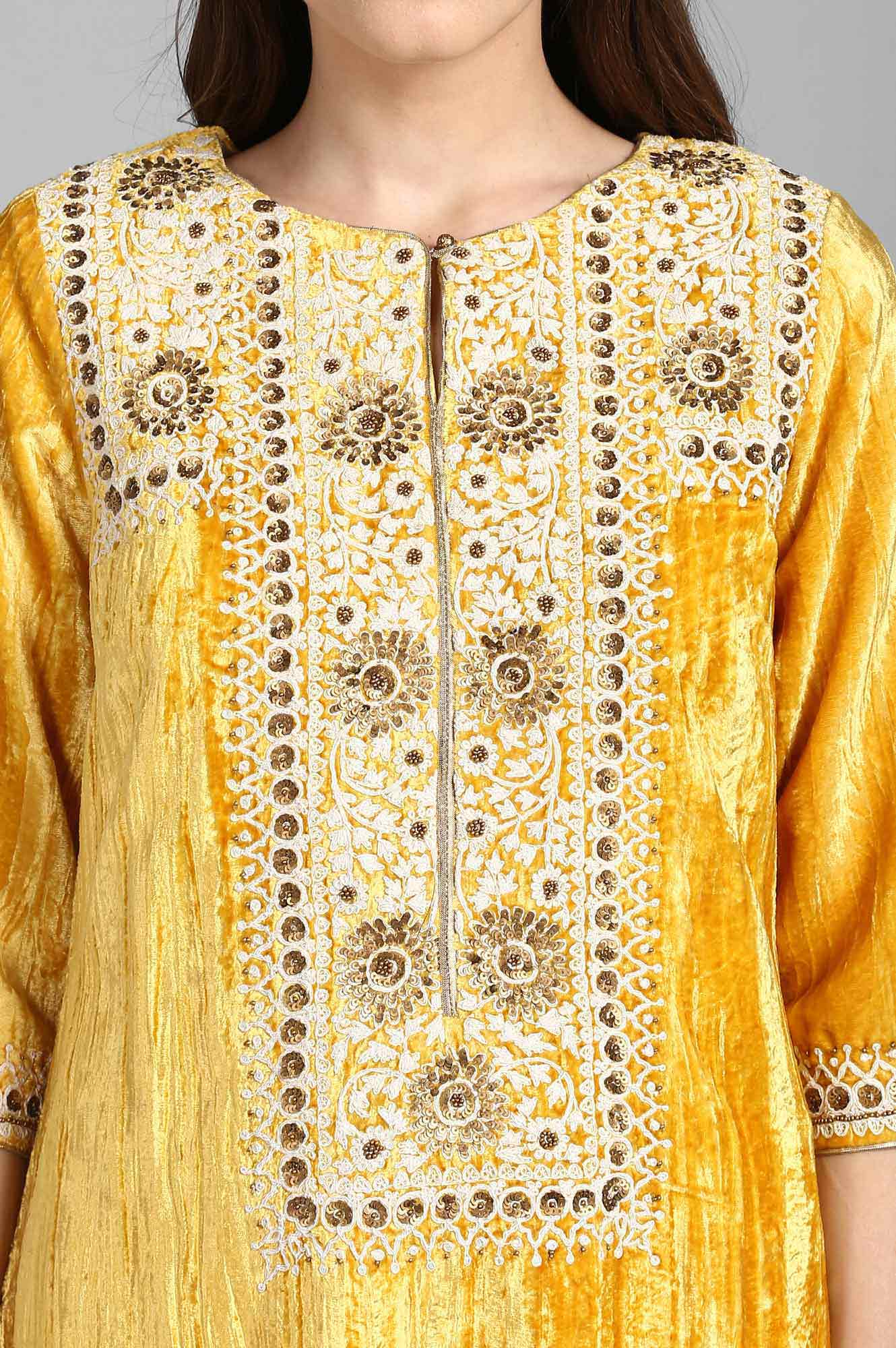 Yellow Round Neck Velvet Winter kurta