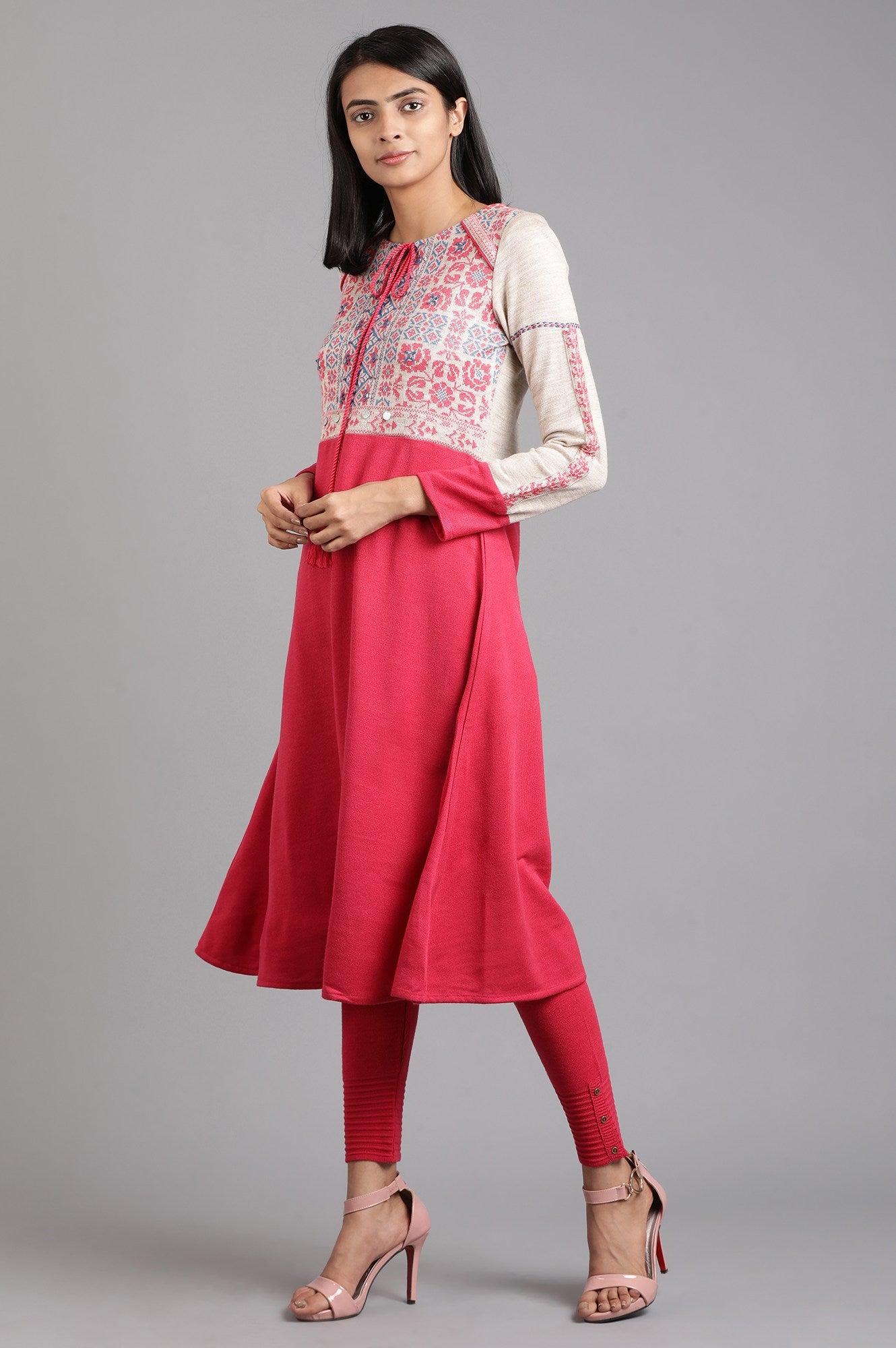 Pink Round Neck Solid Tie-Up Winter Kurta