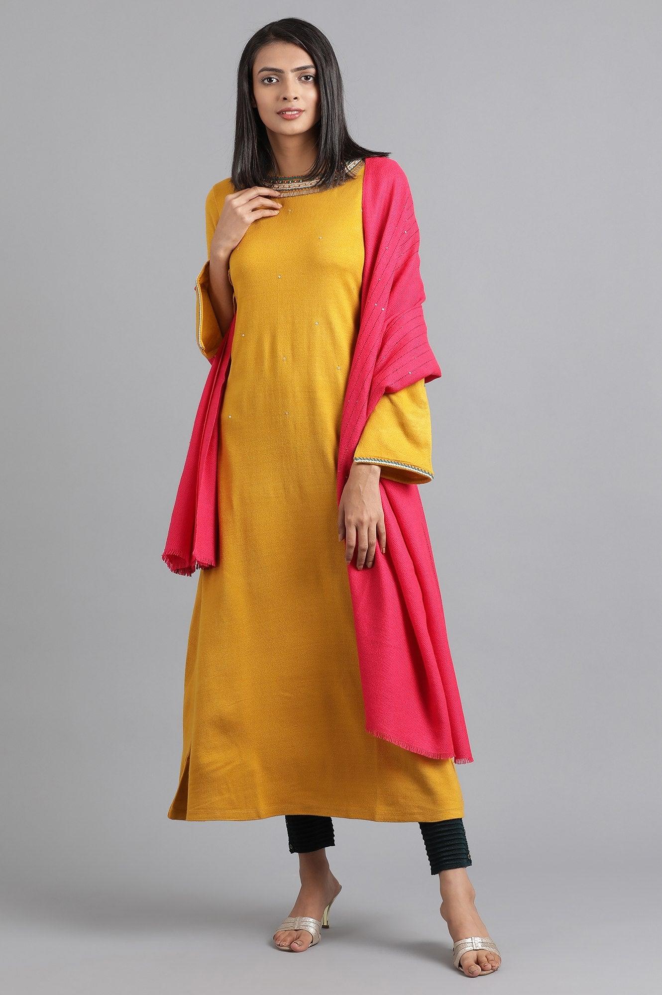 Yellow Round Neck Solid Winter kurta - wforwoman