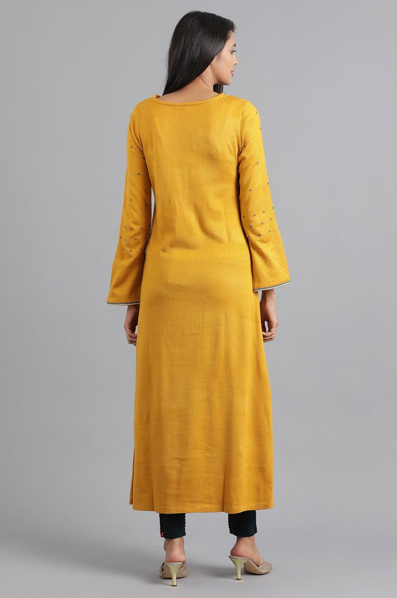 Yellow Round Neck Solid Winter kurta - wforwoman