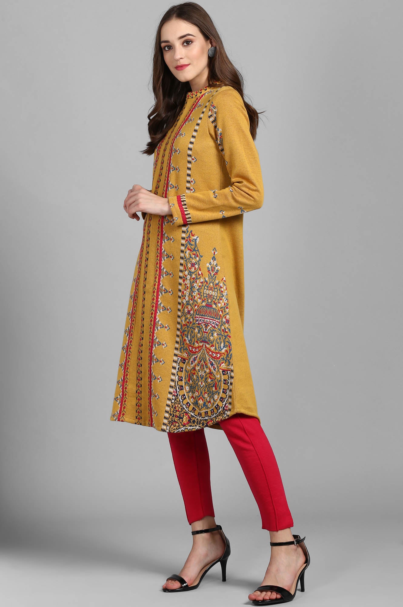 Yellow Mandarin Neck Yarn-dyed Winter kurta