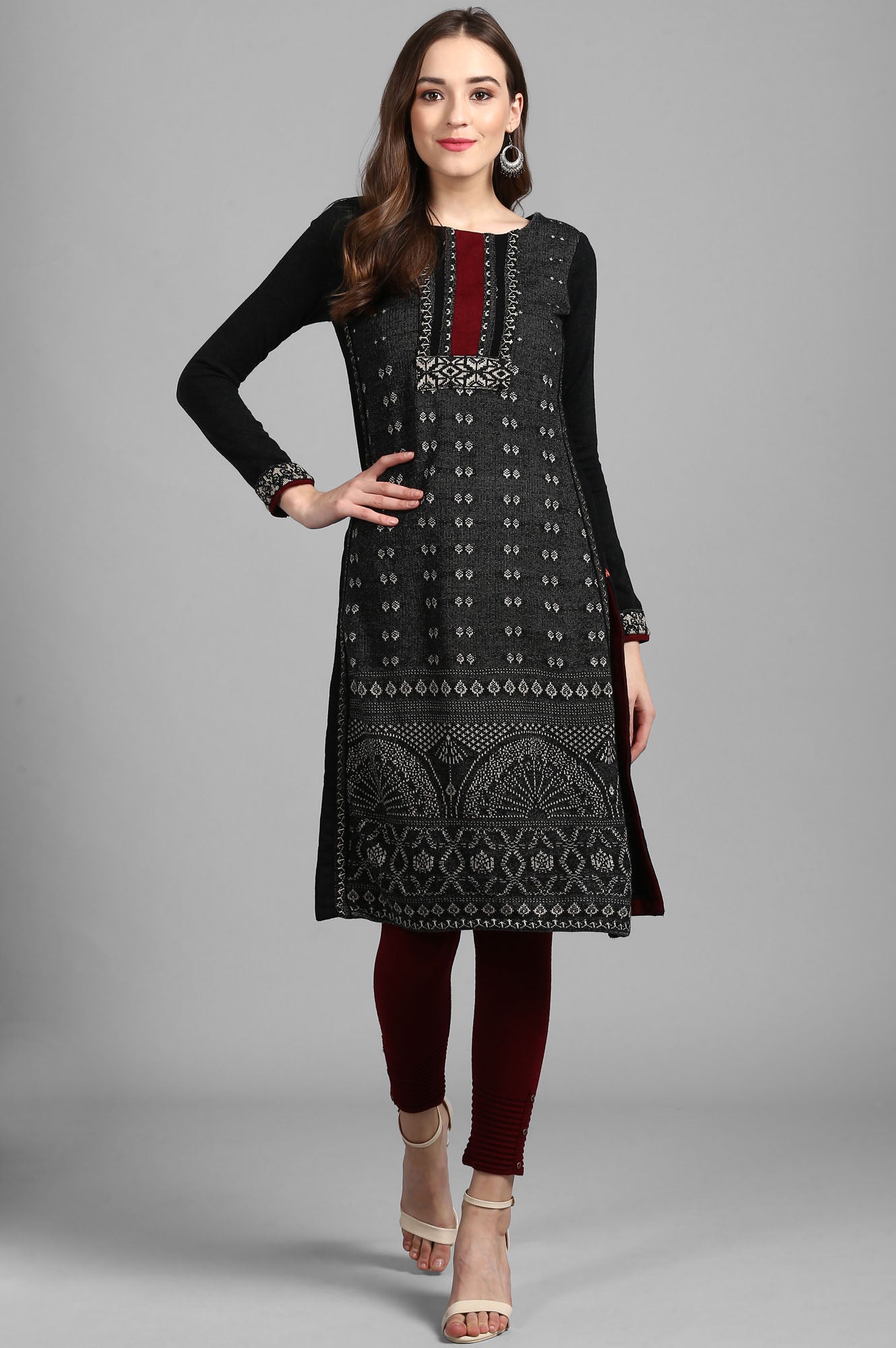 Black Round Neck Yarn-dyed Winter kurta