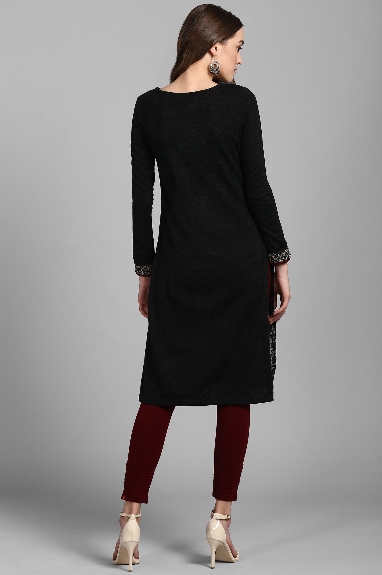 Black Round Neck Yarn-dyed Winter kurta