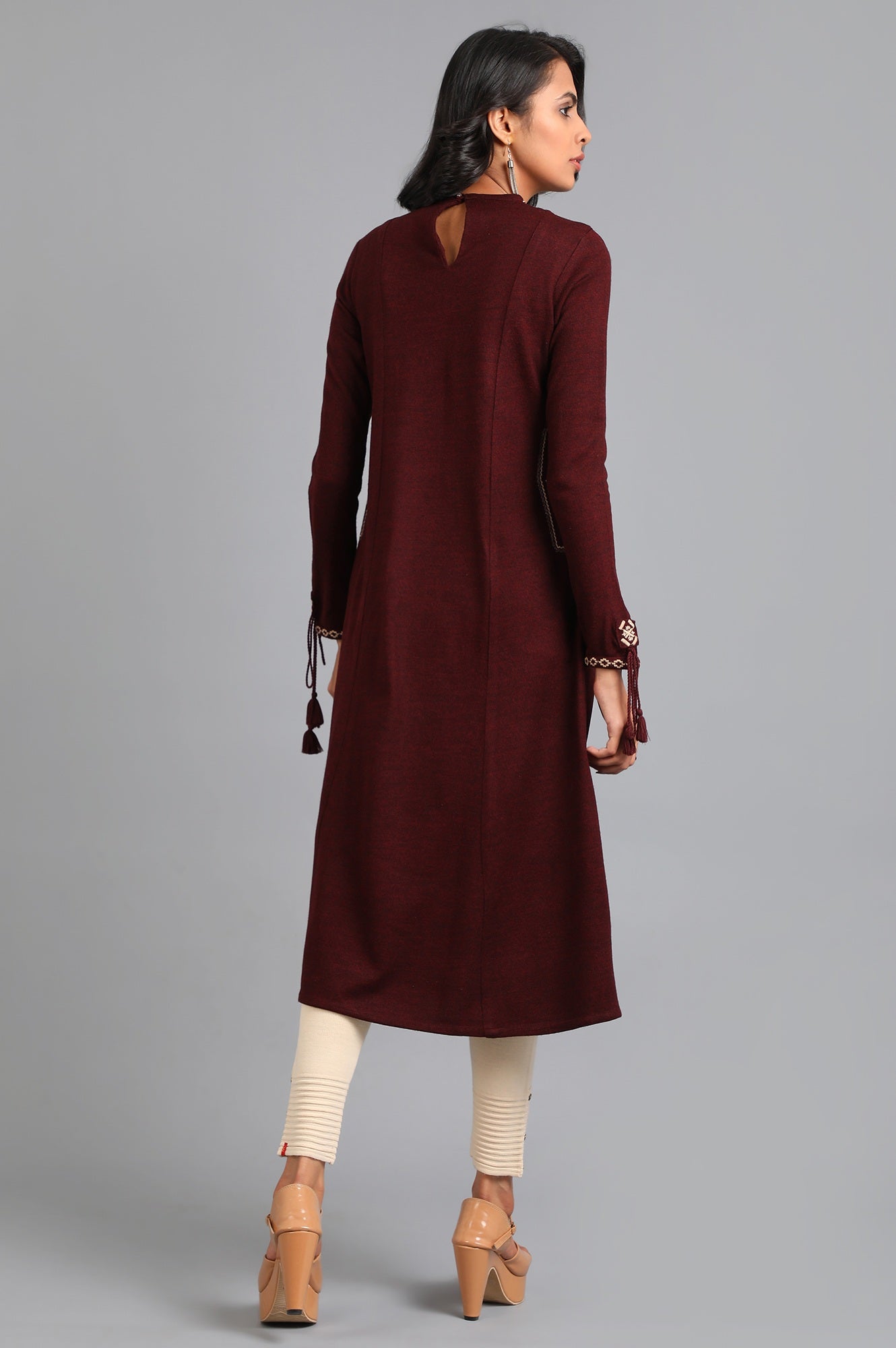 Maroon Round Neck Solid Winter kurta