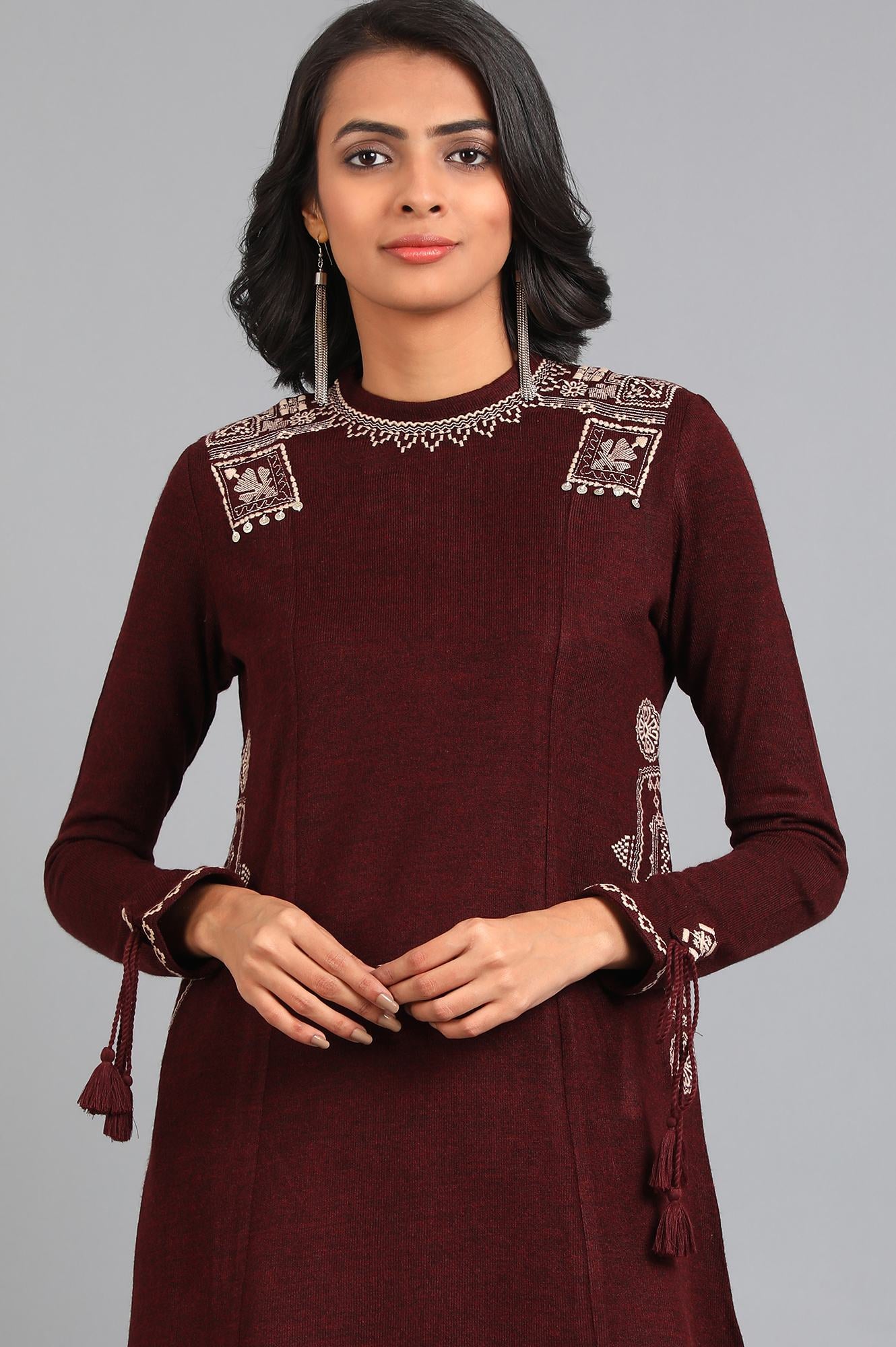 Maroon Round Neck Solid Winter kurta