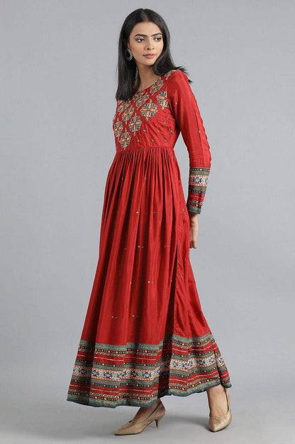 Red Round Neck Embroidered Dress - wforwoman