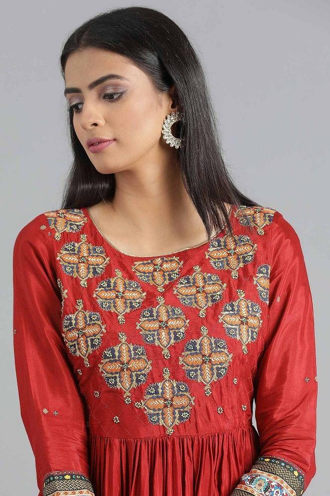 Red Round Neck Embroidered Dress - wforwoman