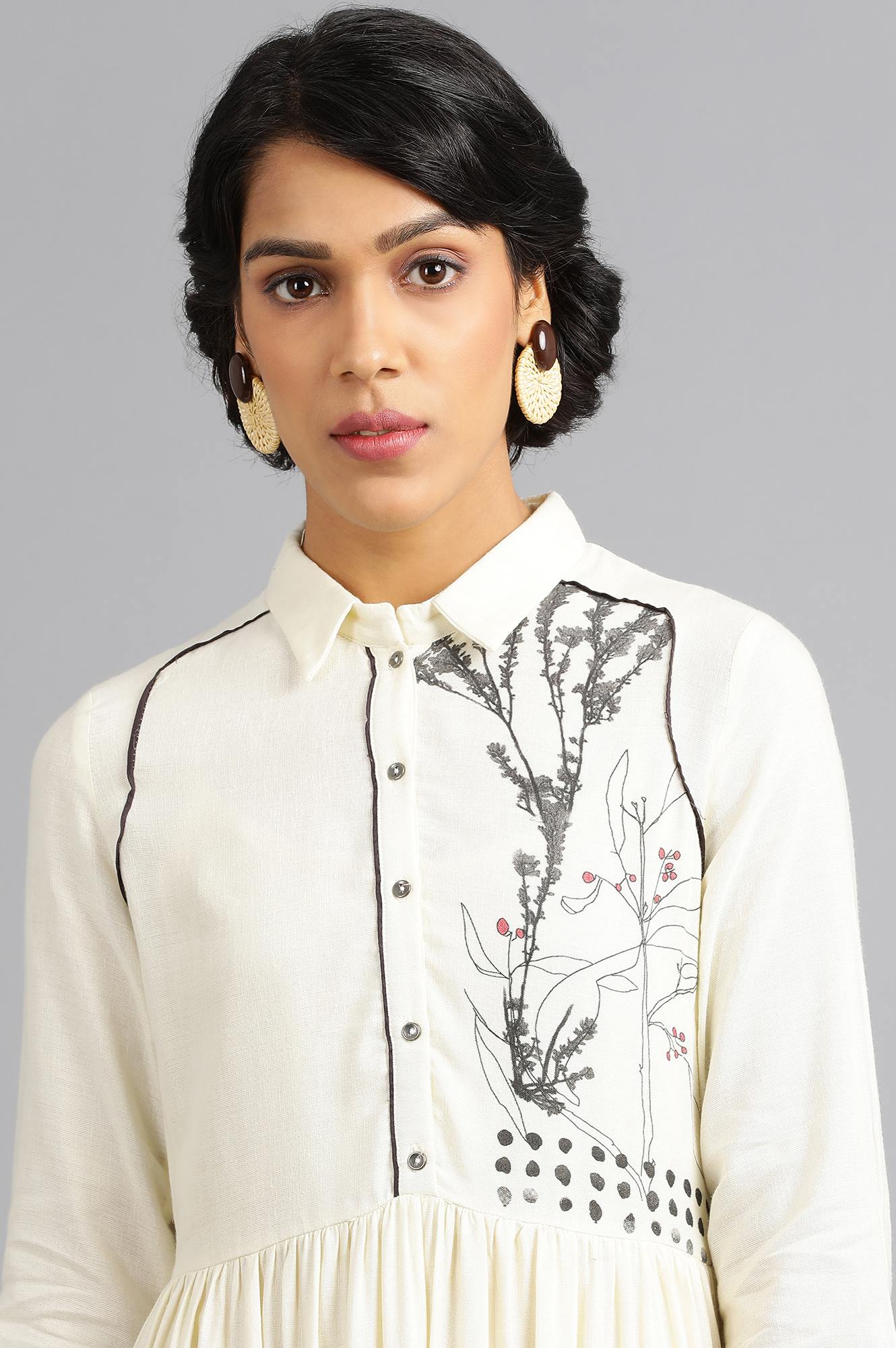 White Collar Neck Printed kurta