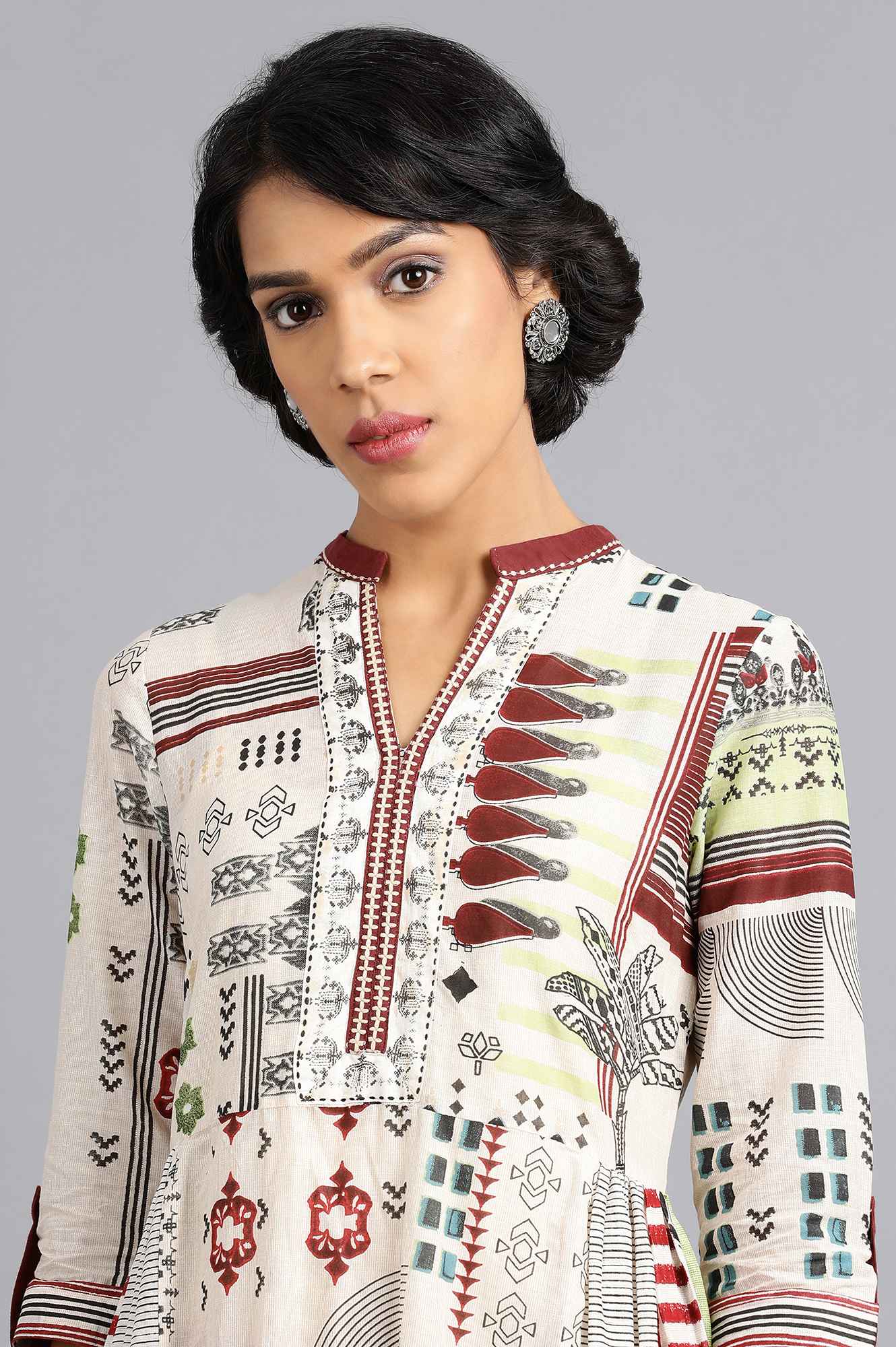 Off-White Mandarin Neck Printed kurta