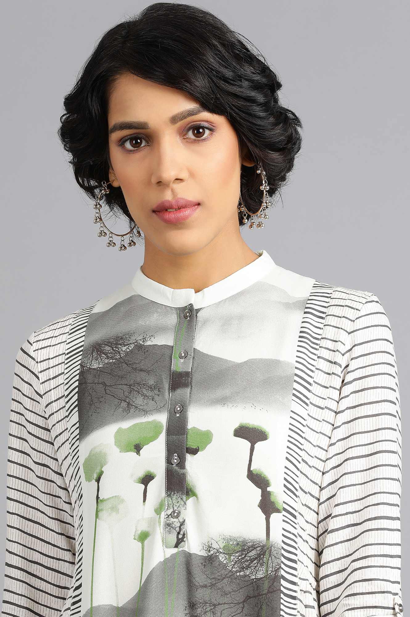 White Mandarin Neck Printed kurta