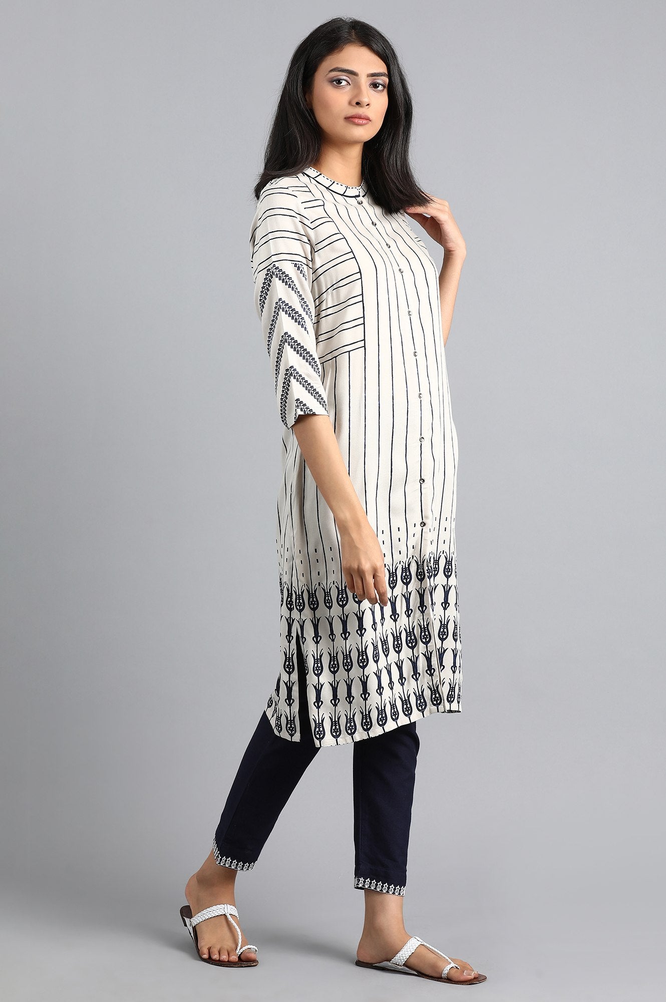 Grey Mandarin Neck Printed kurta