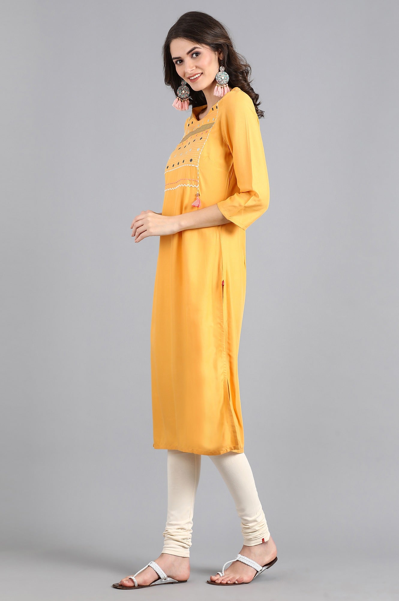Yellow Round Neck Embroidered kurta