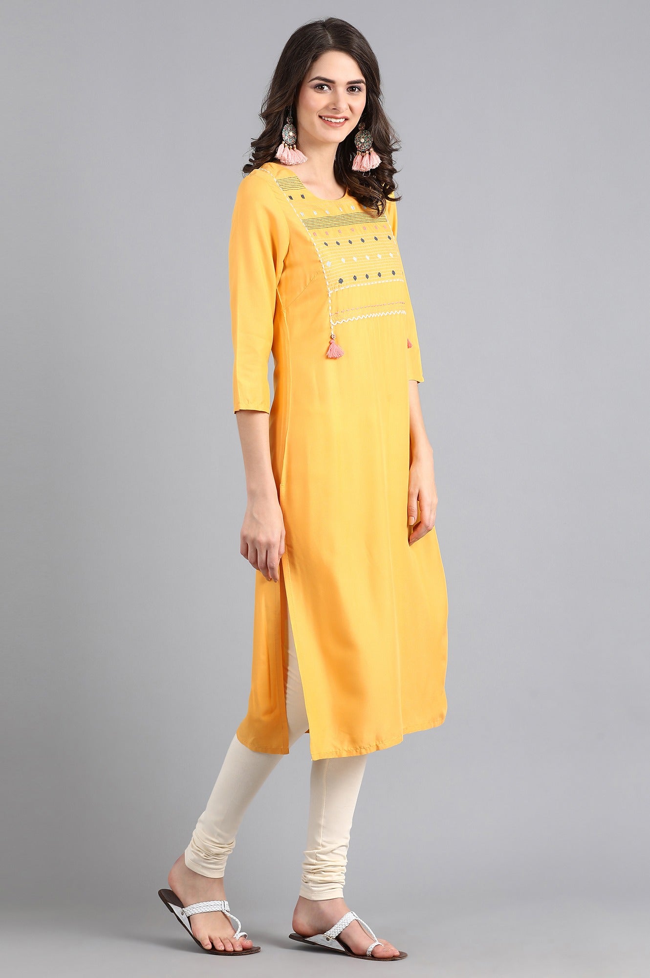 Yellow Round Neck Embroidered kurta