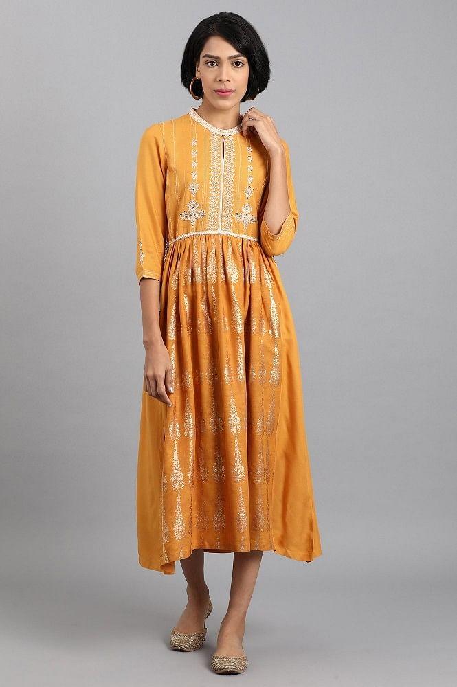 Yellow Mandarin Neck Embroidered kurta - wforwoman