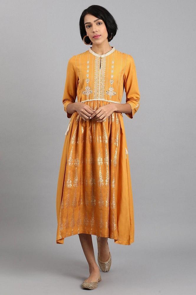 Yellow Mandarin Neck Embroidered kurta - wforwoman