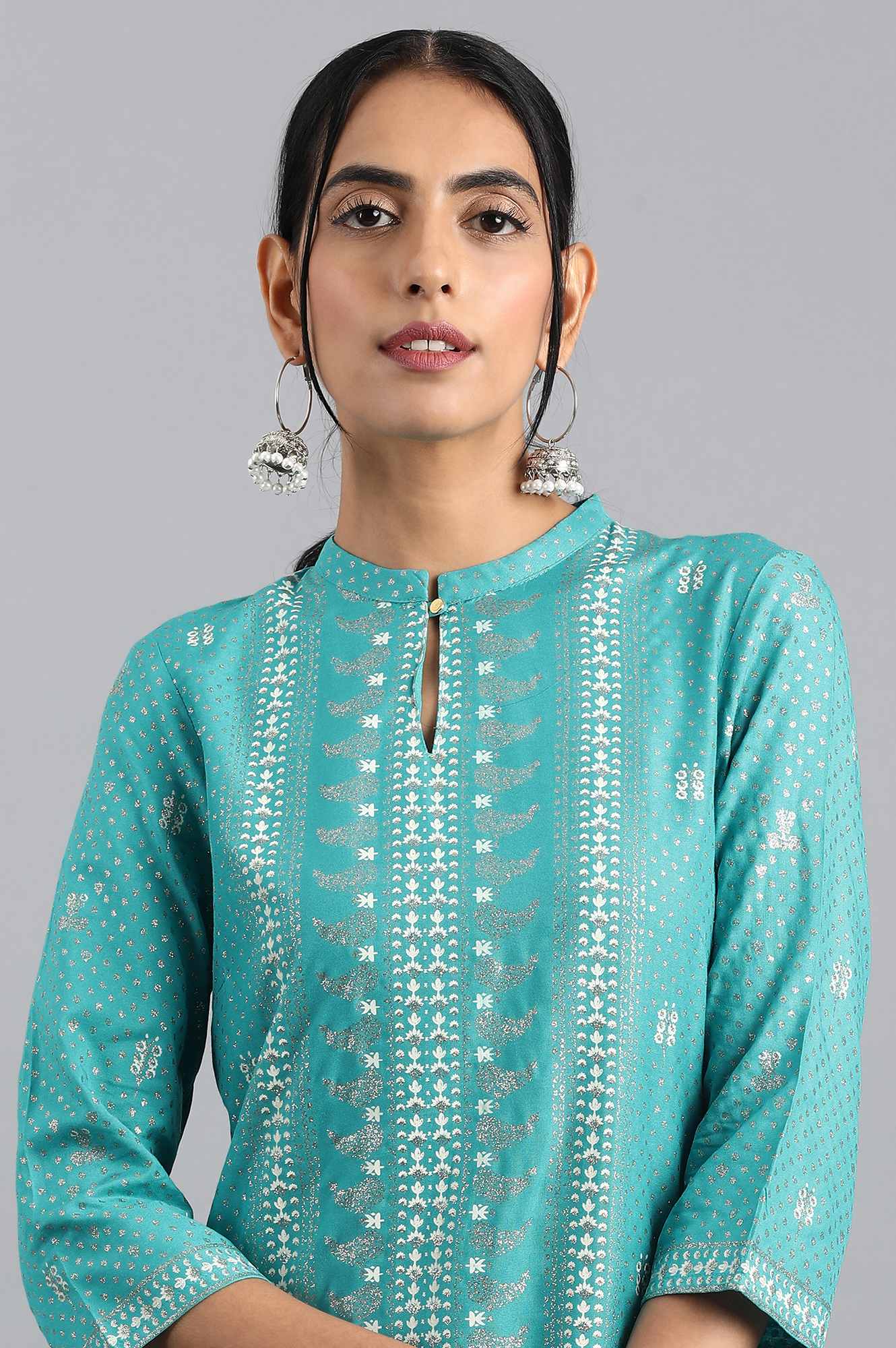 Blue Glitter Print Kurta In Keyhole Neckline