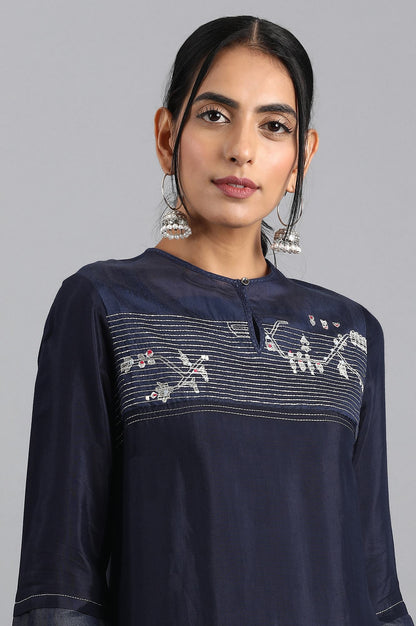 Blue Round Neck Embroidered kurta