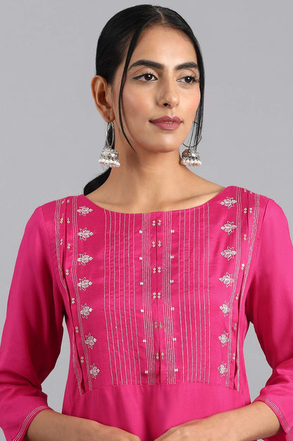 Pink Round Neck Embroidered kurta