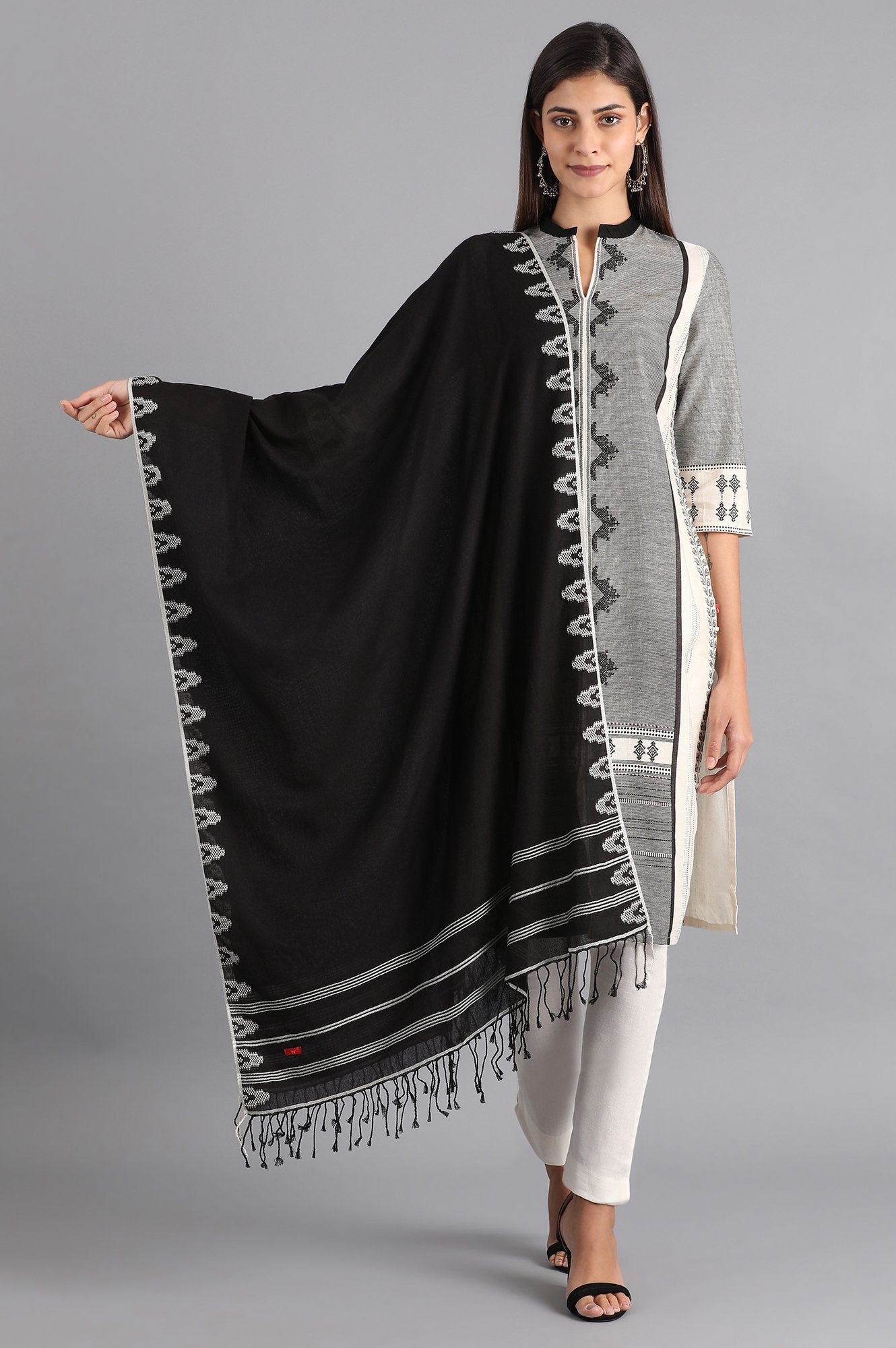 Black Dobby Dupatta