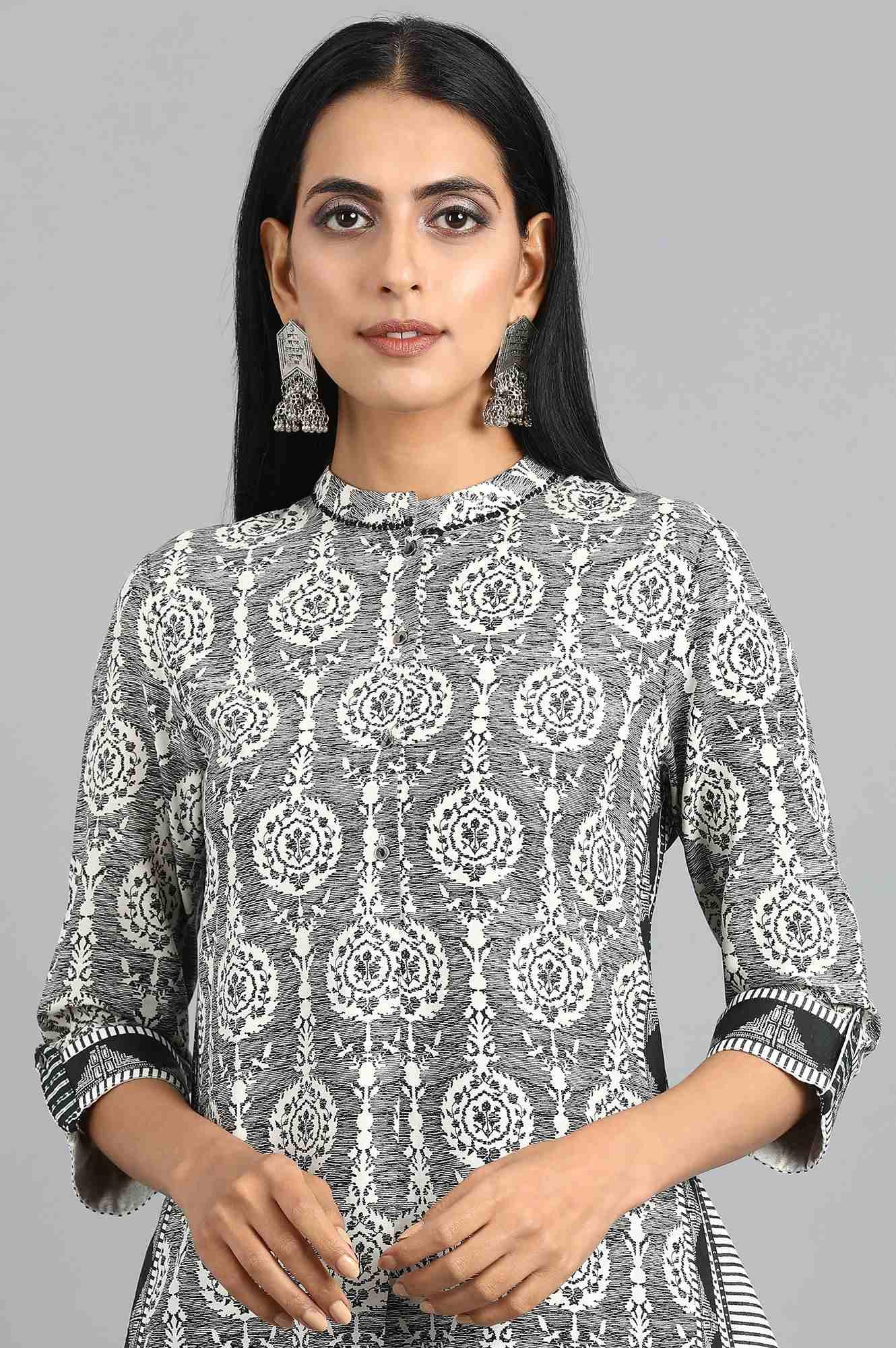 Grey Mandarin Neck kurta Set - wforwoman