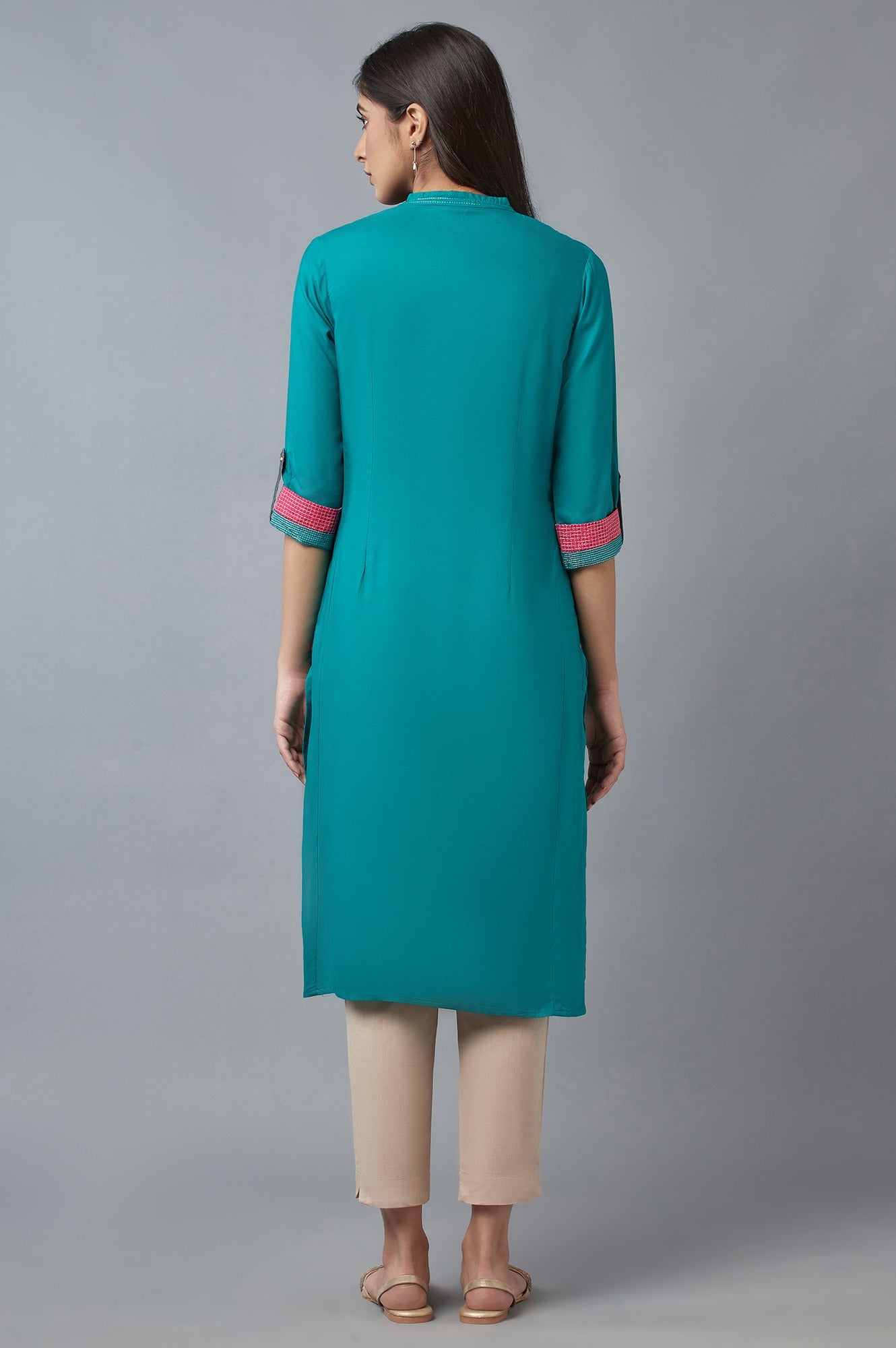 Teal Embroidered kurta Set