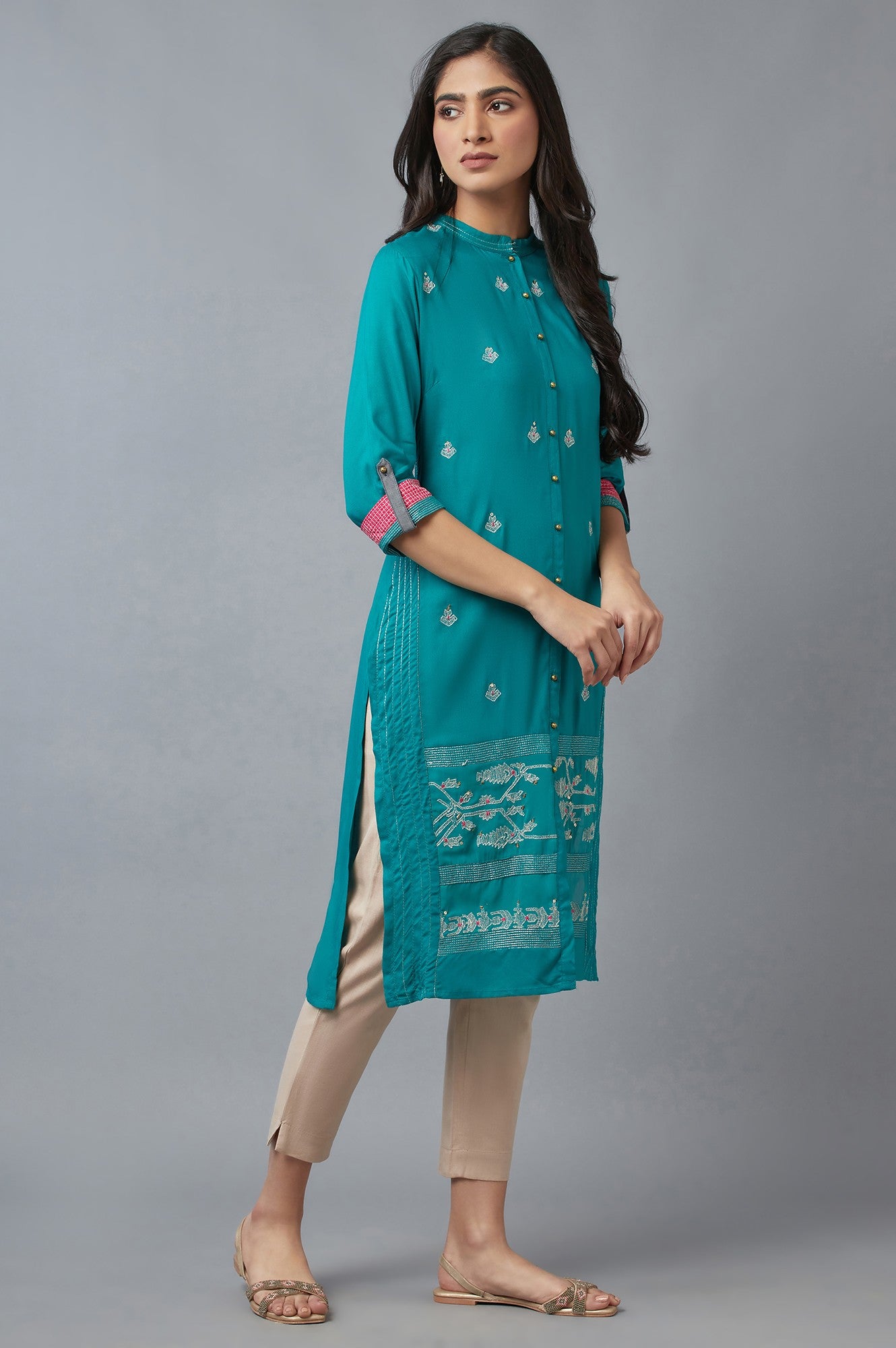 Teal Embroidered kurta Set