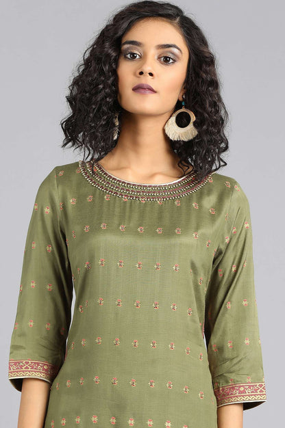 Green Round Neck Embellished kurta