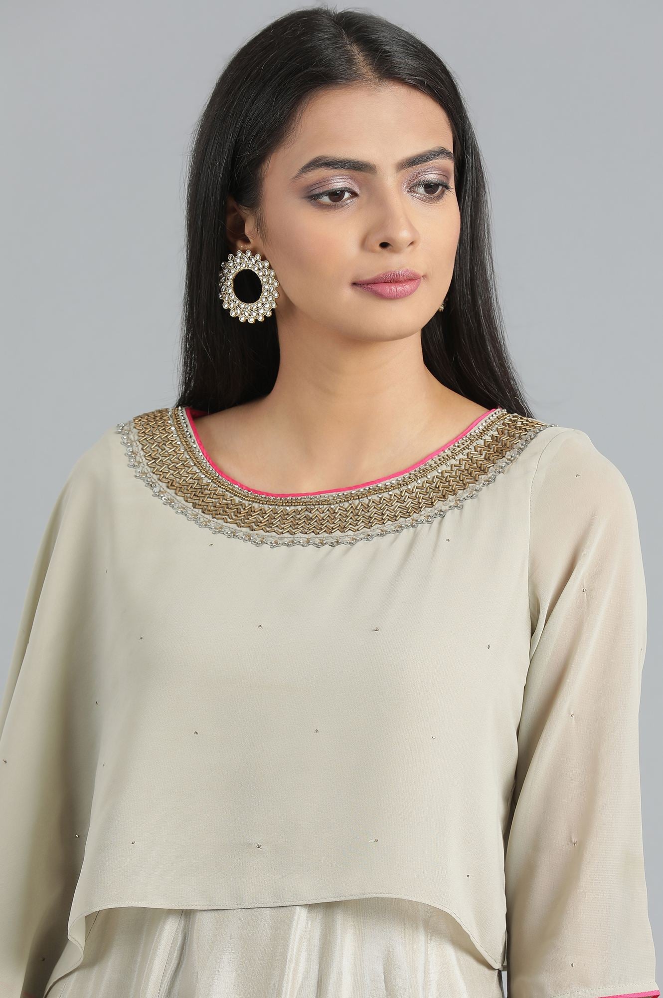 Grey Round Neck Cape Sleeves kurta