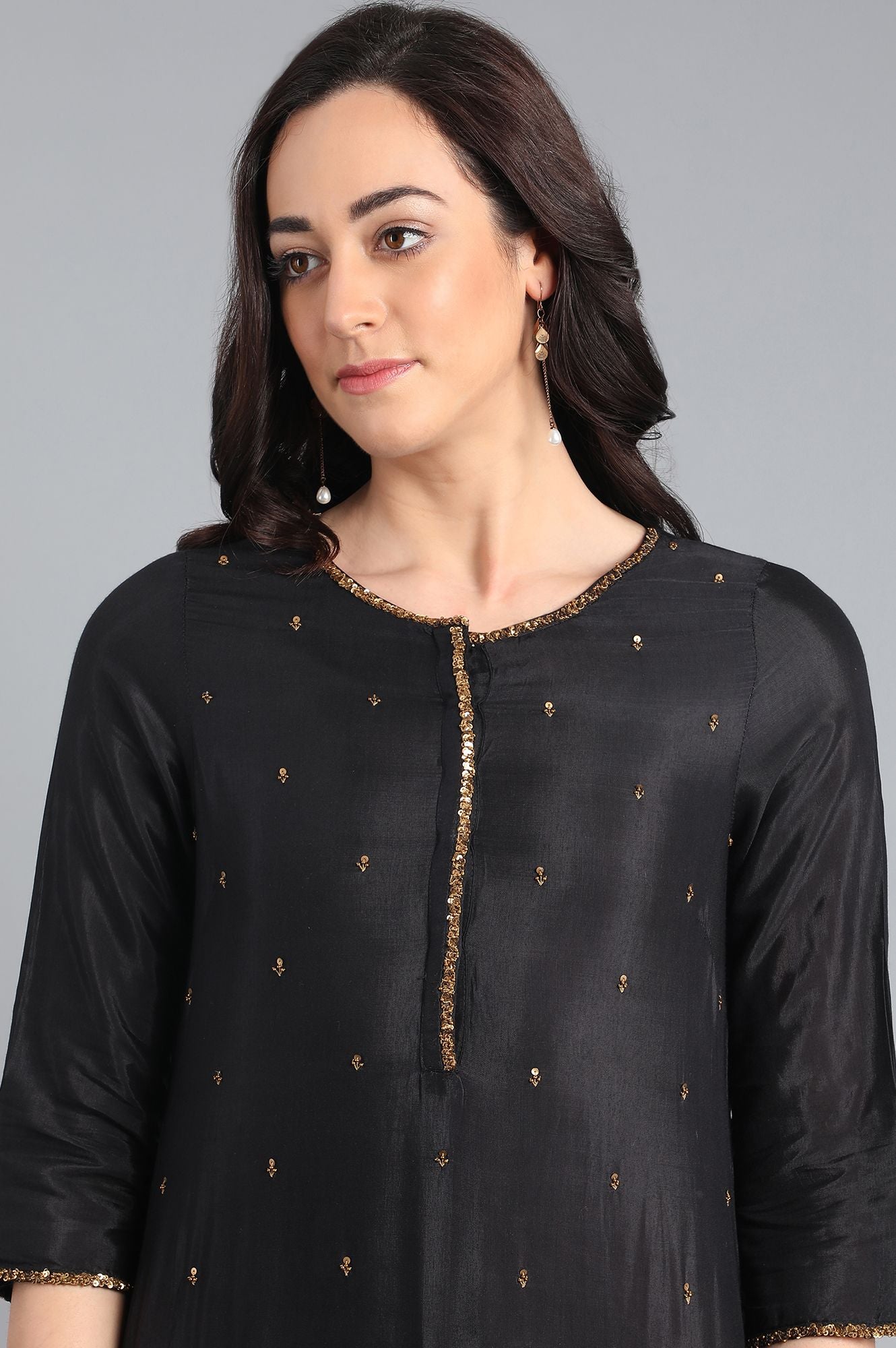 Black Round Neck Solid kurta