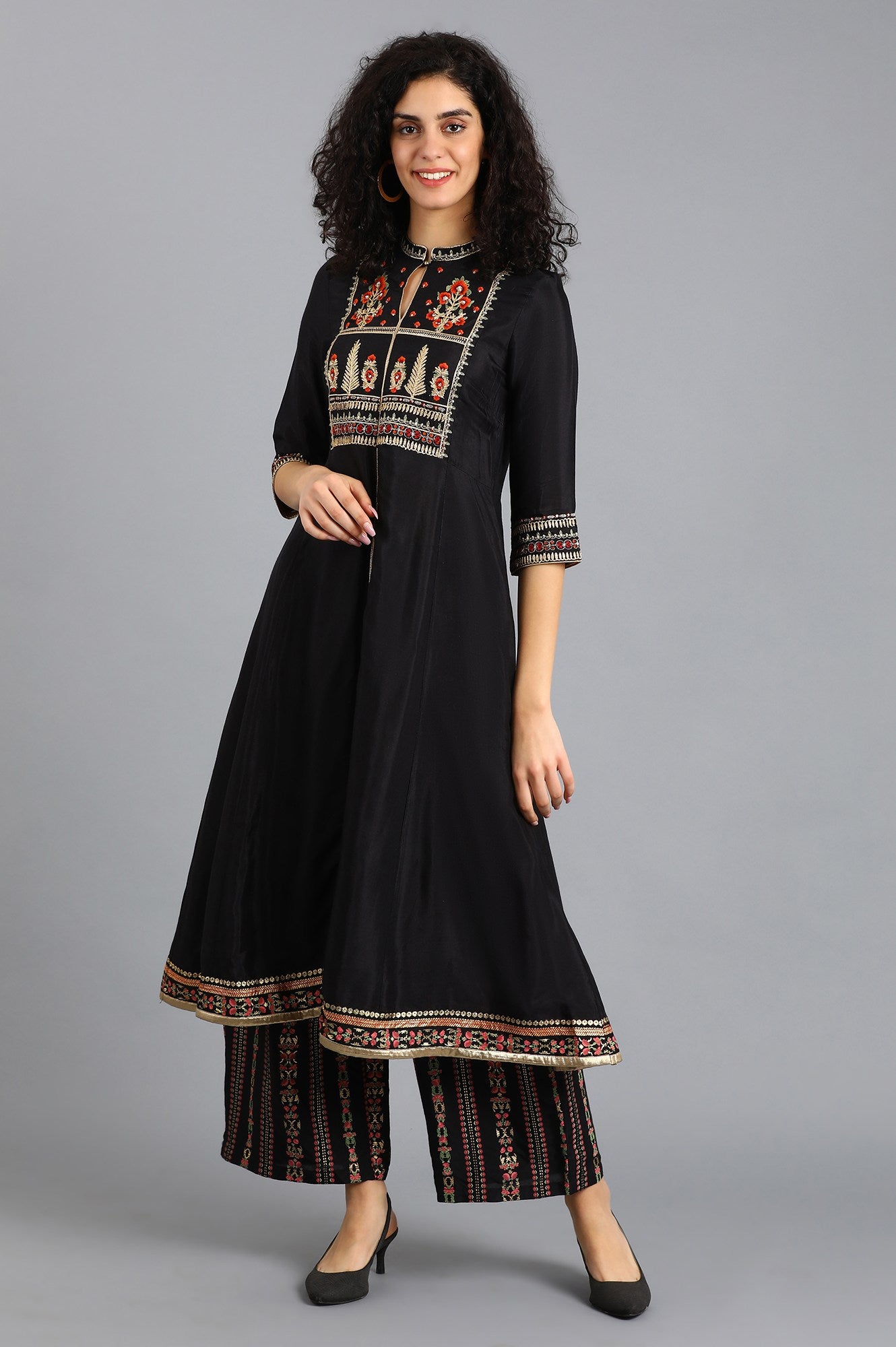 Black Mandarin Neck Embellished kurta Set