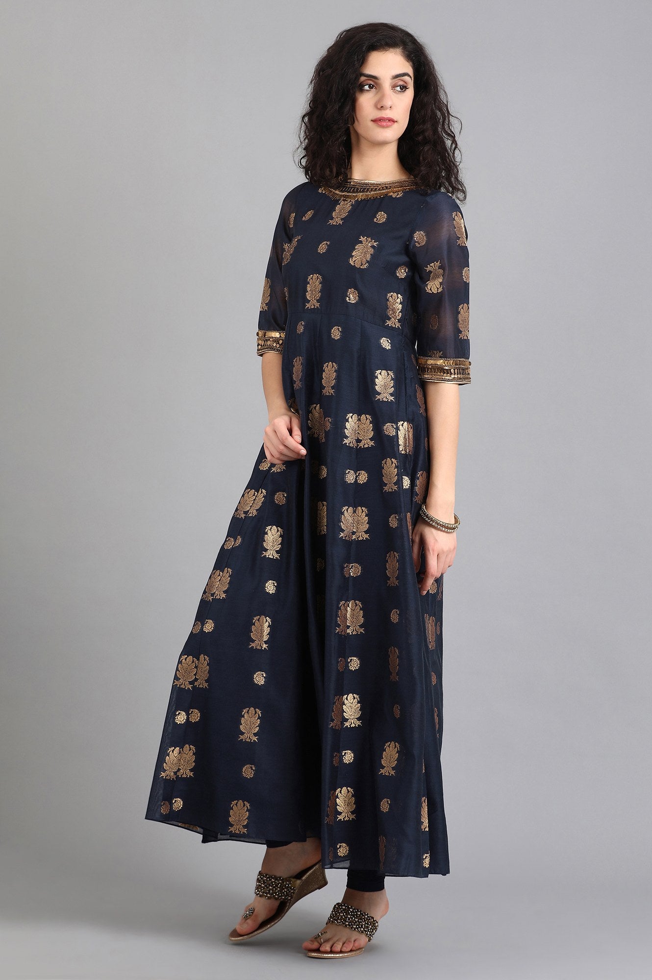 Navy Blue Round Neck Embellished kurta Set