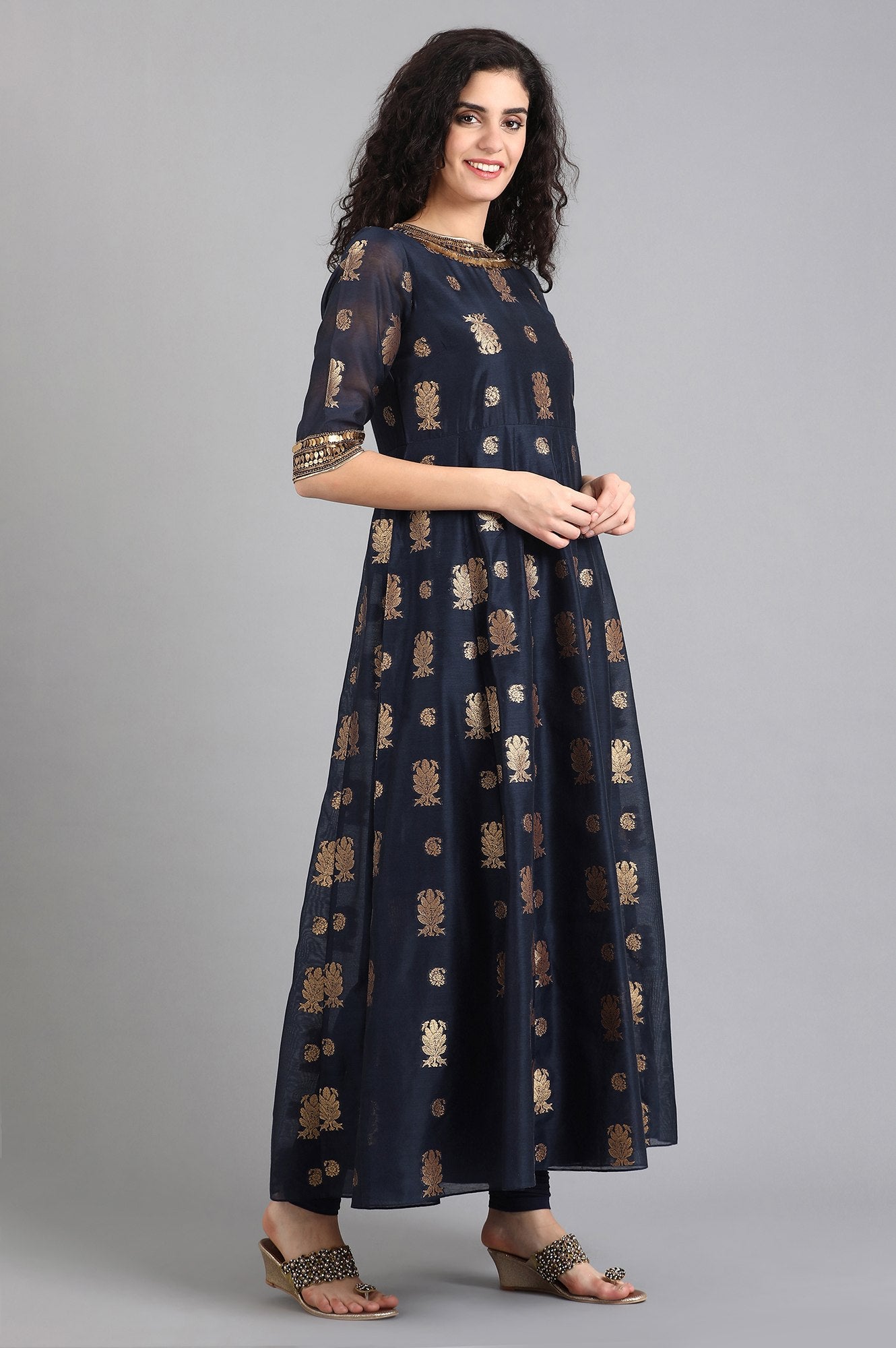 Navy Blue Round Neck Embellished kurta Set